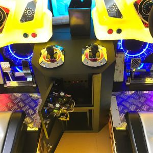 OEM ODM Interesting 2 Player Racing Arcade Machine For Amusement Parks