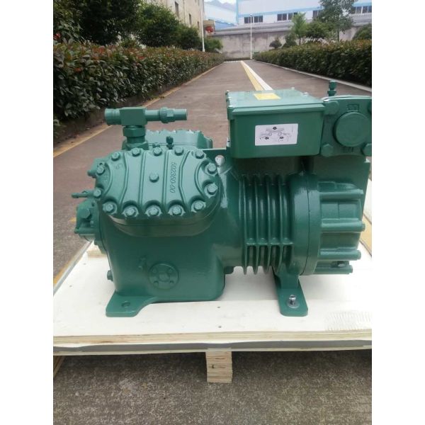 Original Semi Enclosed Piston Compressor For Cold Room Industrial Refrigeration Low Temprature