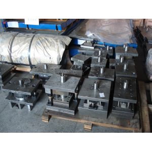 Sheet Metal ADC12 Progressive Stamping Tool 600T Progressive Stamping Machine