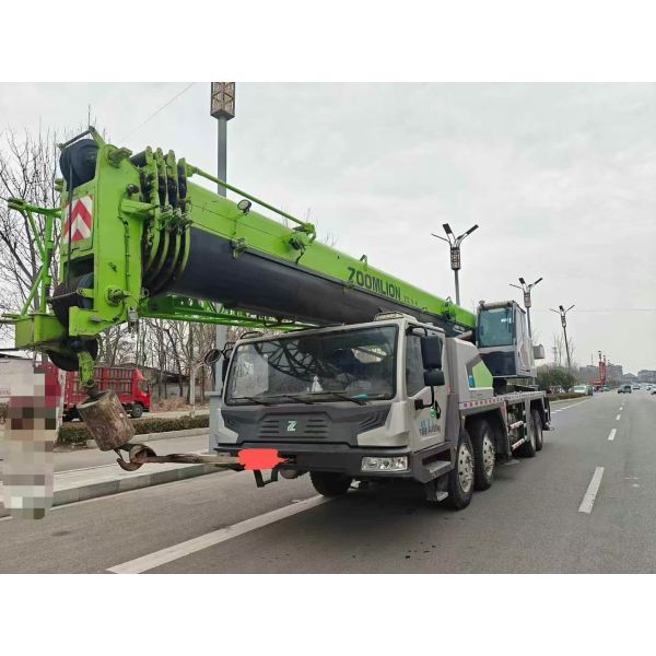 Buy 162kW Engine Power February 2022 Zoomlion ZTC550H Crane with 55m Main Boom and 14-ton Counterweight at wholesale prices