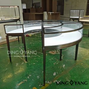 Custom Rose Gold Curved Jewellery Display Counter Showcase