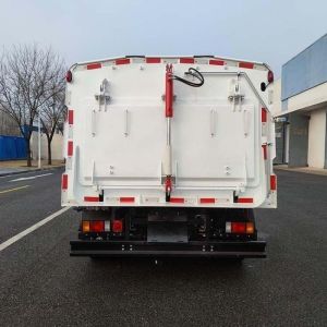 Customizable 10.5ton Road Sweeper Truck With Safety Protection ZBJ5110TSLQLE6