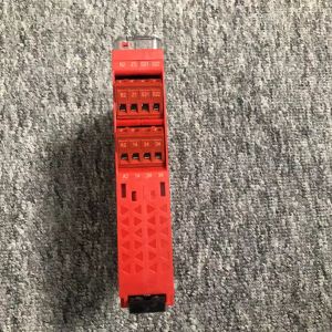 Schneiders XPSUAF13AP Automation Harmony Safety Module 24v Ac / Dc