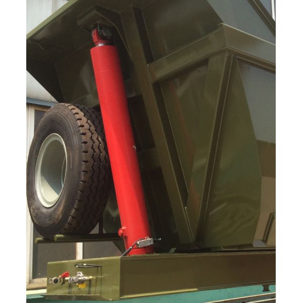 Construction Business Semi Trailer Truck , 3Axles Tipping Trailer Truck High