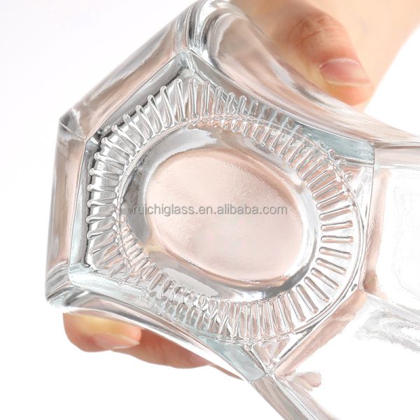 Customized Manufacture Vodka Whiskey Glass Bottles for Alcoholic Beverages Customized