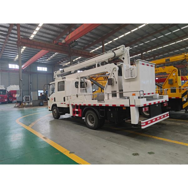 FAW Double Cabin Hand Operated Aerial Lift Truck Euro 3 14 Meters 4x2