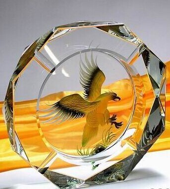 Buy Beautiful Transparent Eagle Crystal Ashtray at wholesale prices