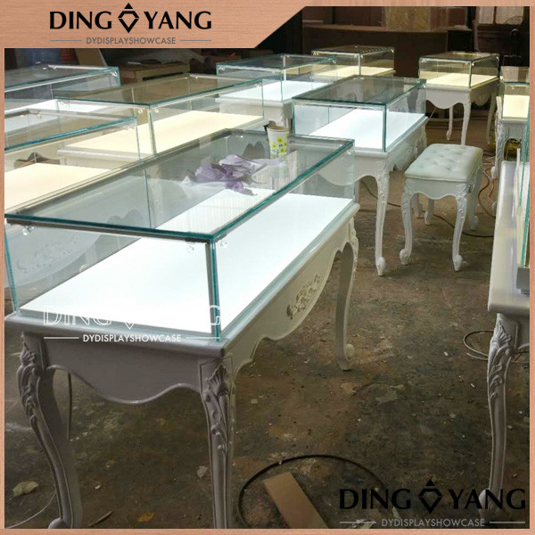 1200X550X950MM European Style Jewelry Showcase