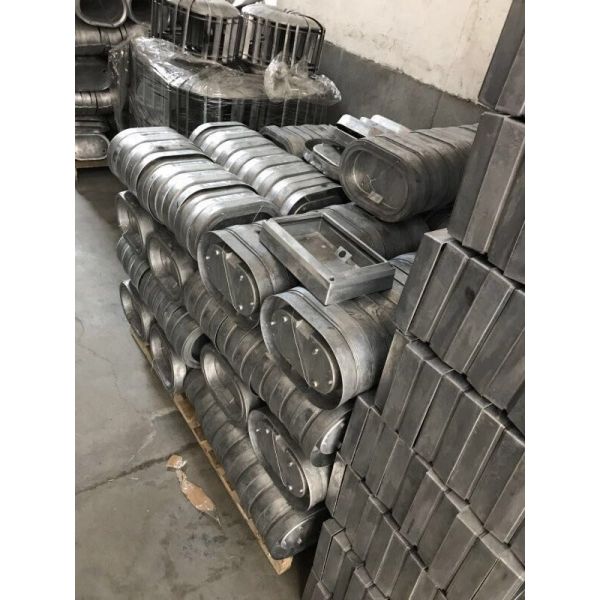 Oval Outdoor Bulkhead Light Fittings 280*185*90mm E27 / LED Version IP65 Waterproof