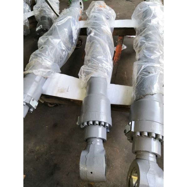 Buy XE230C  bucket hydraulic cylinder Xugong excavator spare parts at wholesale prices