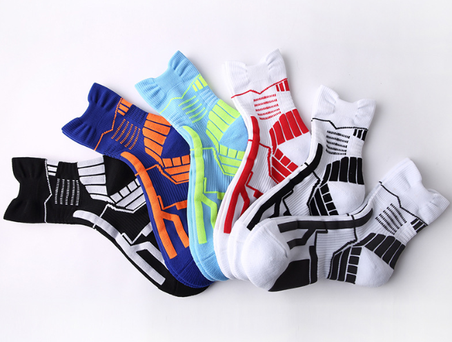 Delicate Custom Sports Socks , Breathable Knee High Soccer Football Socks
