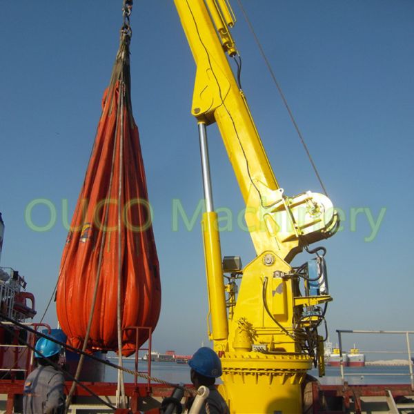 Buy 30M Marine Ship Deck 2.5T Mobile Crane Telescopic Boom at wholesale prices