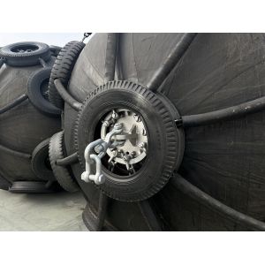 50Kpa 80Kpa Rubber Fender With Chain Tyre Net