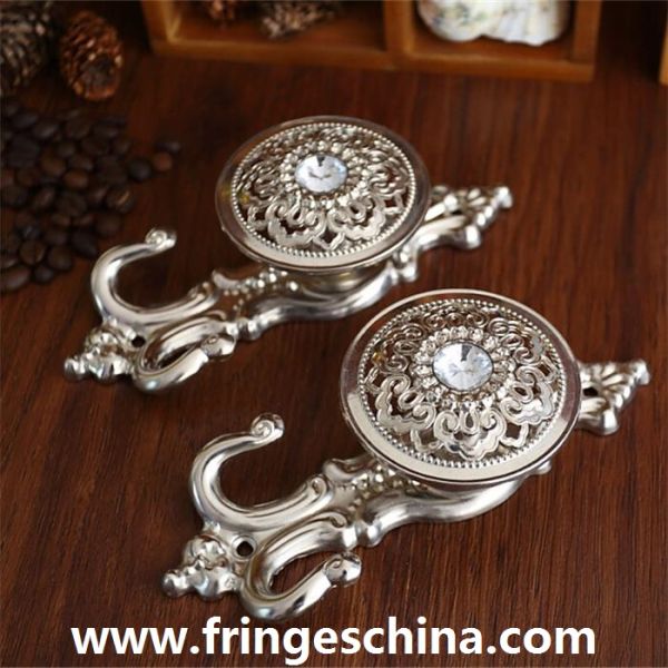 High quality classical customized metal curtain hooks for home decorations