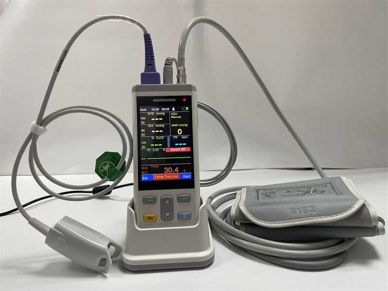Handheld Vital Signs Monitor SpO2 NIBP TEMP PR Modes For Clinic Home Monitoring