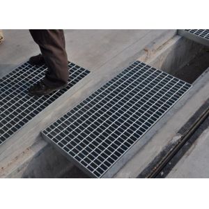 Park Drain Catwalk Metal Grating 30X100mm Light Weight Impact Resistance