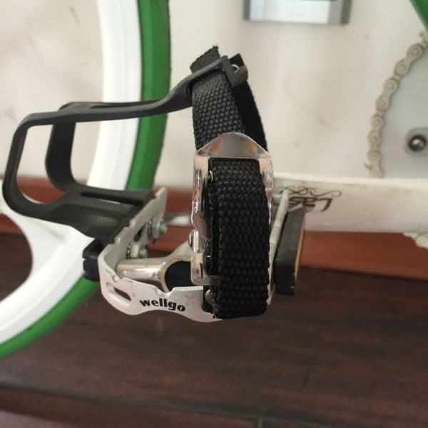 Aluminium Alloy 700C Fixed Gear Bike Fixie Road Bicycle with Aluminum Teny Rim and Durable