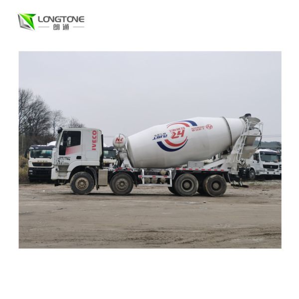 Buy 2019 Used 10 m3 Sinotruck Howo Concrete Mixer Tank Truck at wholesale prices
