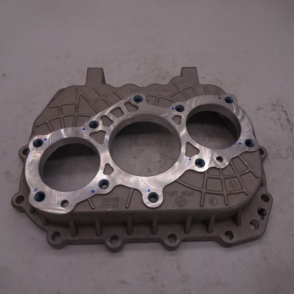 Buy Jianghuai Gelfa 6DS60T Fast gearbox gearbox back cover 6DS60T-1701070  Gearbox rear cover at wholesale prices