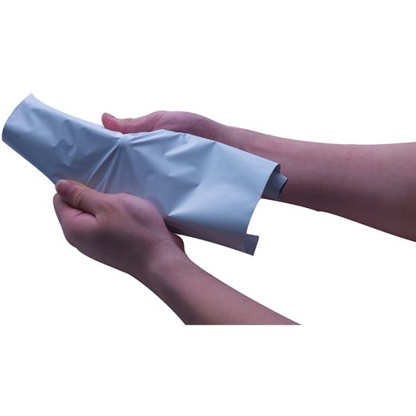 Buy 24x19 Inch Poly Mailer Bag , 2.35MIL Waterproof Shipping Envelopes at wholesale prices
