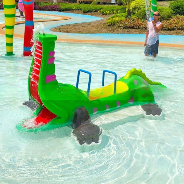 Fiberglass Aqua Park Equipment Water Spray Column