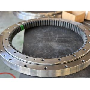 China 43767553  Slewing Bearing Slewing Ring  Excavator EX60-3 EX60-5 on sale