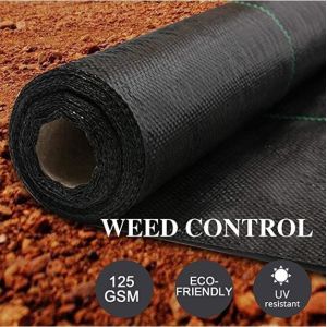 China PP ground cover,weed barrier Fabrics, weed mat in strawberry garden, Agricultural weed control pp woven grass mat, 70gsm on sale