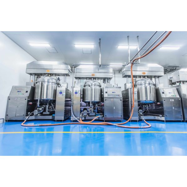 Buy 3000L Vacuum Cosmetic Emulsifier Mixer With Homogenizer at wholesale prices