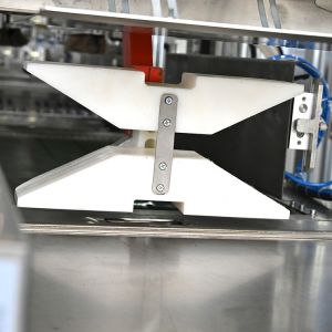 12rolls Paper Tissue Manufacturing Machine , 20bags/Min Tissue Roll Machine