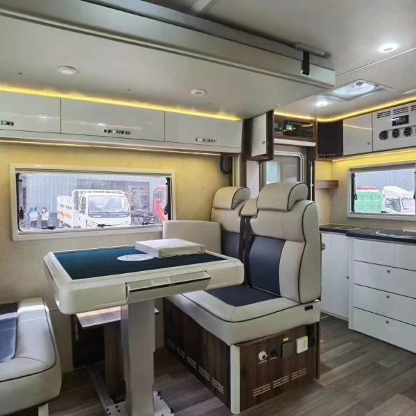 IVECO Motorhomes Caravan with Aluminium Frame and Durable Motor Home