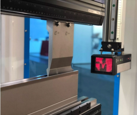 SMART Stainless Steel Hydraulic CNC Press Brake With 4+1 Axis