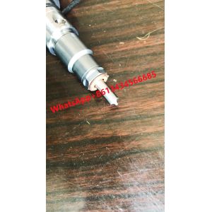 Diesel Engine Parts Fuel System Common Rail Injector 504128307 0445120075