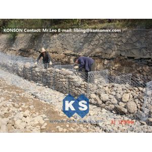 China Galvanized Hexagonal Wire Mesh Gabion Basket Defending Rock For Seaport Project on sale