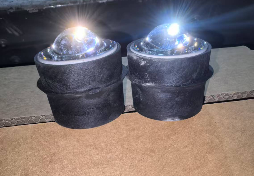 High Reflective Tempered Glass Road Stud with 360° Reflection and Dia5cm*H5cm