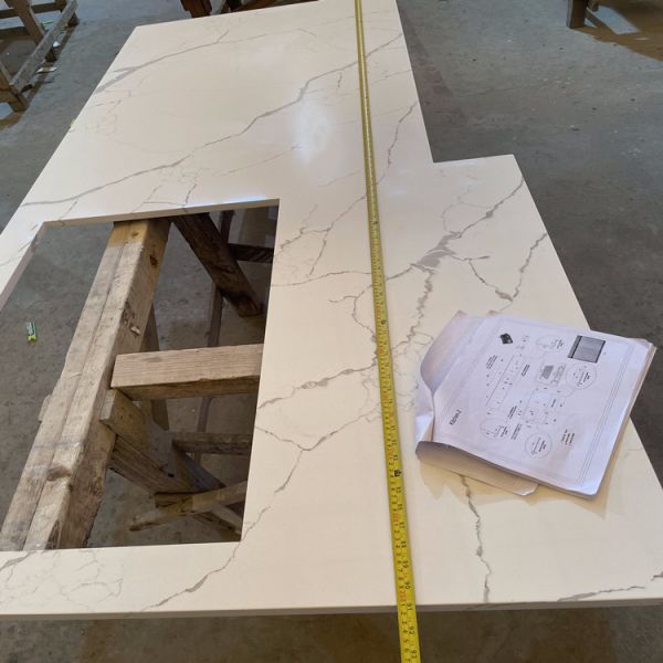 Buy DTC Hardware Wood Kitchen Cabinet Moden For Hospitality Industry at wholesale prices