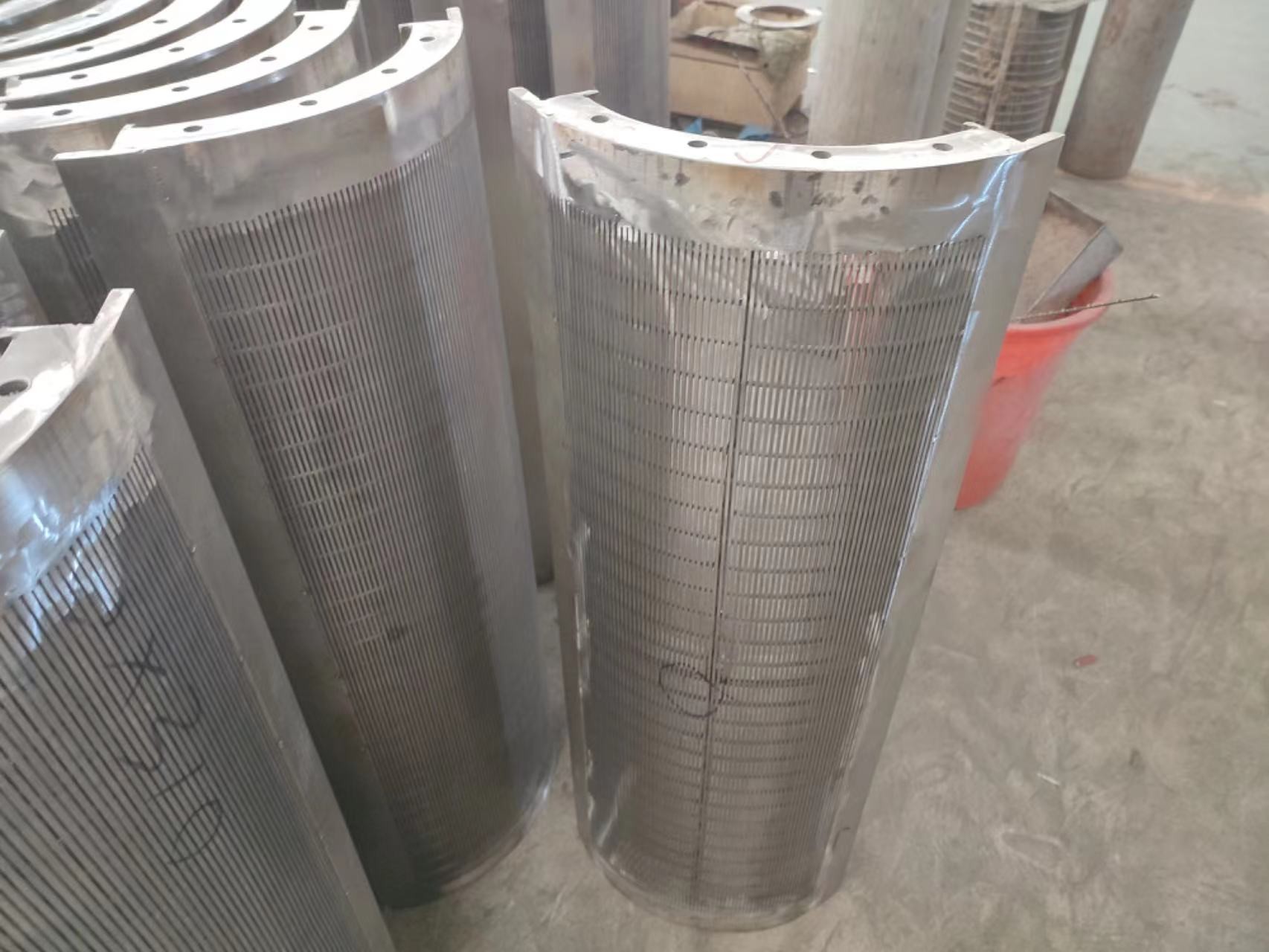 Durable Wedge Wire Screen with Galvanizing and Customizable Options