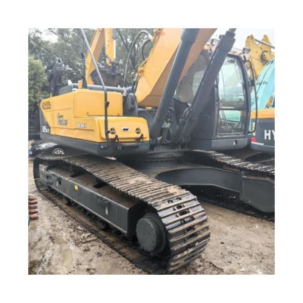 Buy Used Hyundai 305 Excavator with 1.38m3 Bucket Capacity and Low Working Hours in Korea at wholesale prices