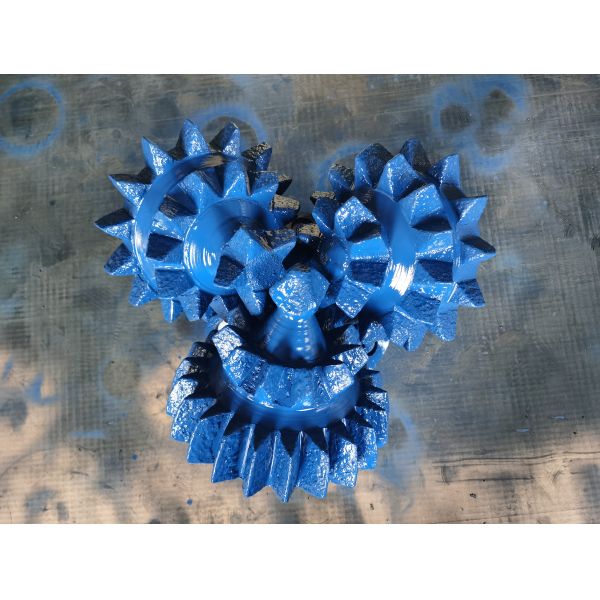 558.8mm IADC 127 Steel Tooth Tricone Bit For Water And Oil Well Drilling
