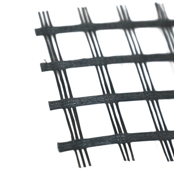 Buy 25-200kN Earthlock Bitumen Biaxial Integral Geogrid High Tensile at wholesale prices