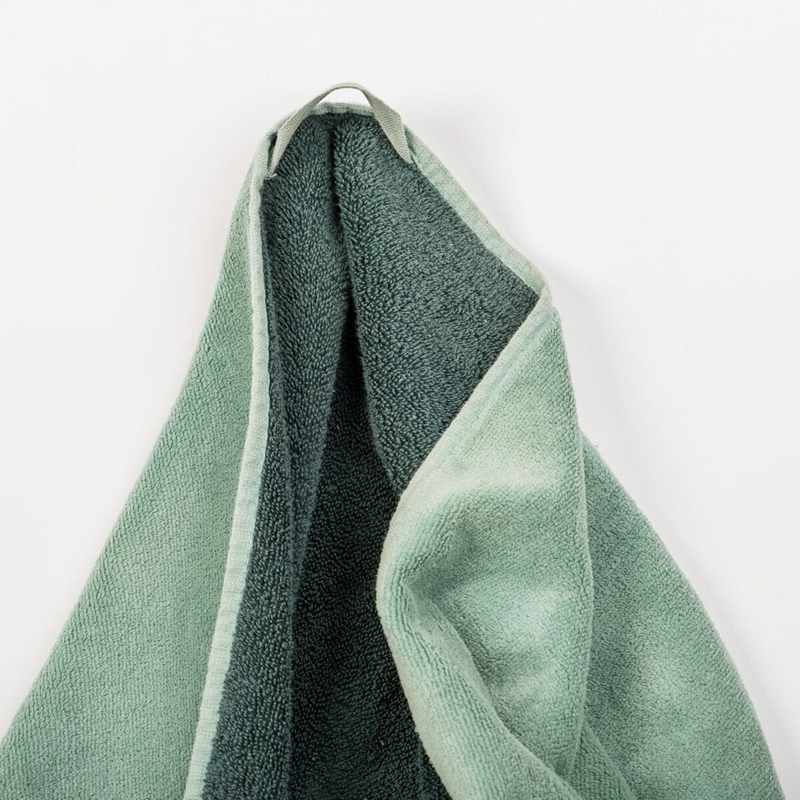 Luxury Egyptian Cotton Beach Towel with Extra Long Staple and 5-Star Resort