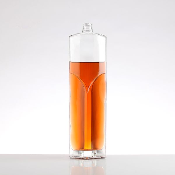 750ml Customized Design Glass Spirits Bottle with Hot Stamping Surface Handling