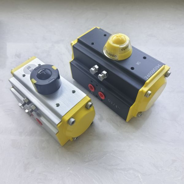 AT series pneumatic rack and pinion actuator Actuador neumático
