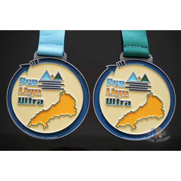 Bespoke Kids Football Awards Medals And Ribbons With Colors Soft Enamel