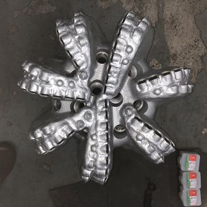 Quality PDC Hard Rock Drill Bit 13-1/2 Inch Diamond Drill Bit of Drilling Rig Bit for sale