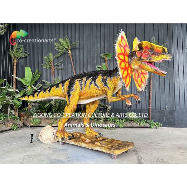 Simulation Dinosaur Water Spray Animatronic Dilophosaurus For Jurassic Them Park Decoration