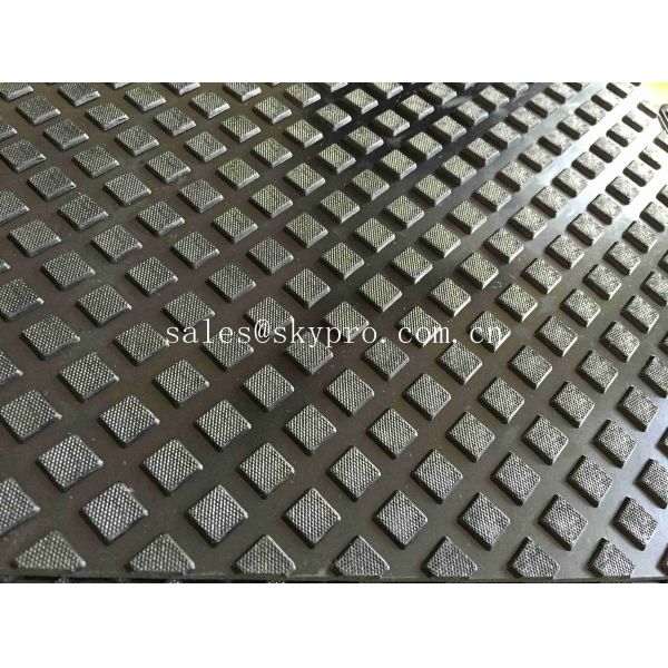 Small Square Pattern One Side Smooth Surface Cow Mat For Farms Rubber Flooring