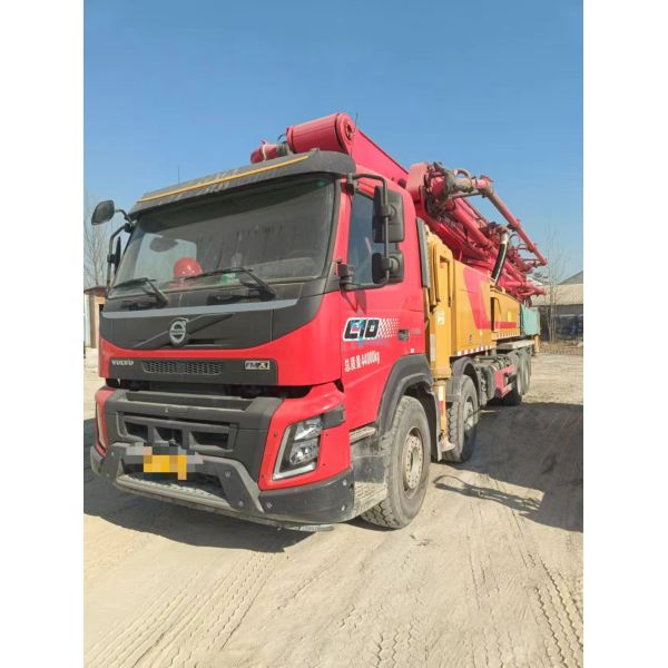 Buy 62m Concrete Pump Truck Equipment With  Volvo Chassis Stable Condition at wholesale prices