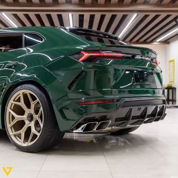 Yellow Lamborghini Urus Body Kit Carbon Fiber Front Lip Luxury Car Diffuser Widebody Kit