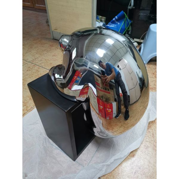 Mirror Abstract Garden Panda Statue , Window Climbing Welded Animal Sculptures