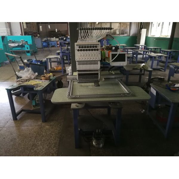 Large Size Single Head Embroidery Machine High Precision In Driving Easy For Transit